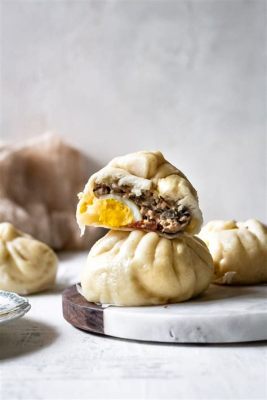  Bánh Bao Bạc (Silver Pouch Buns) - A Flavorful Symphony Exploding With Savory Juiciness and Delicate Textural Contrasts!