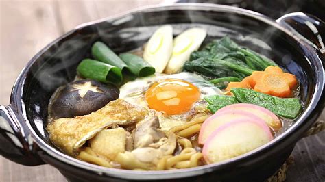  Miso Nikomi Udon: Một món ăn ấm áp như tình yêu của mẹ và umami sâu lắng như thơ!